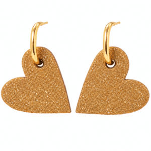 Boucles d’oreilles Demisel Azizam Vanilla Dust avec cœurs en cuir recyclé sur créoles.