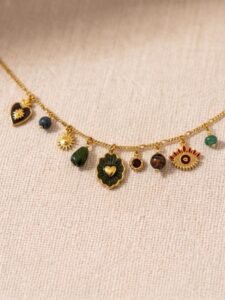 Collier multi pampilles coeur kaki